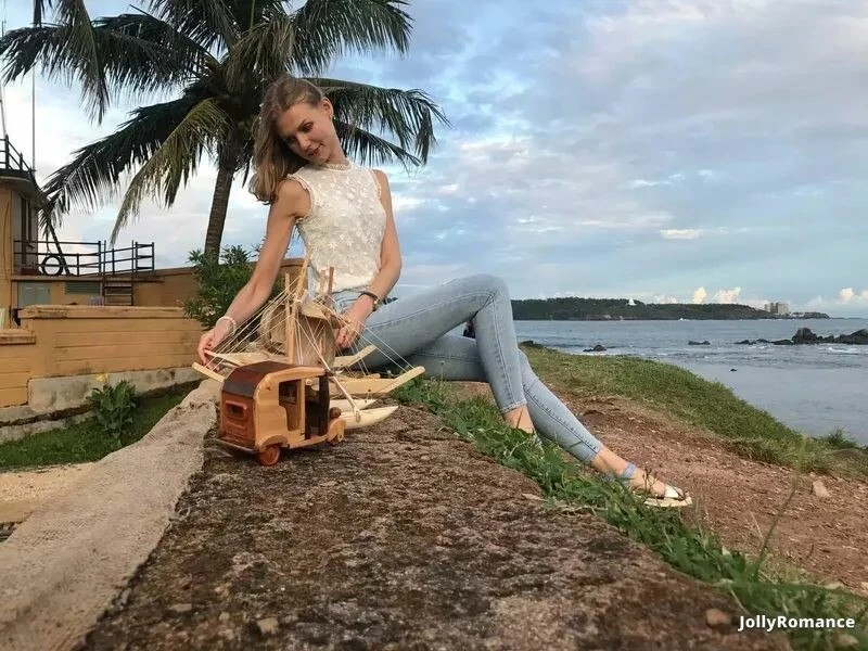 Karina Profile image 3