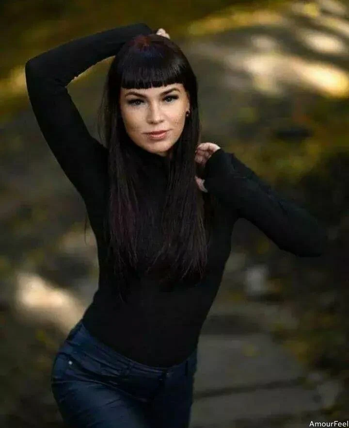 Anna Profile image 4