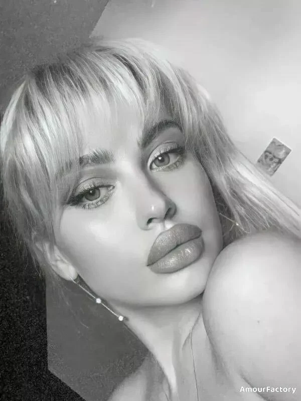 Zoya Profile image 3