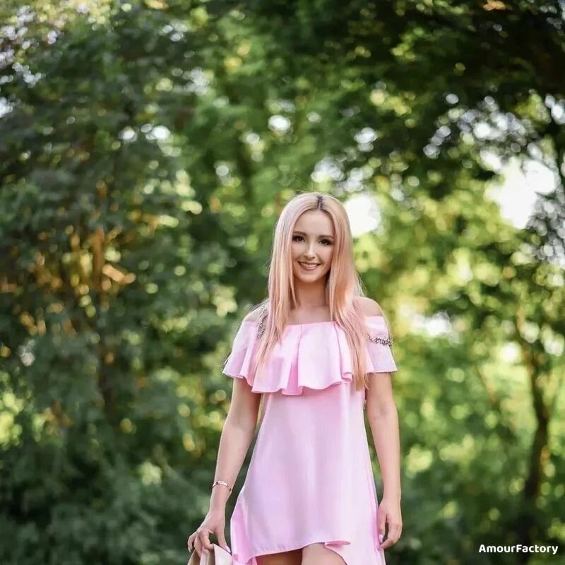 Aleksandra Profile image 4