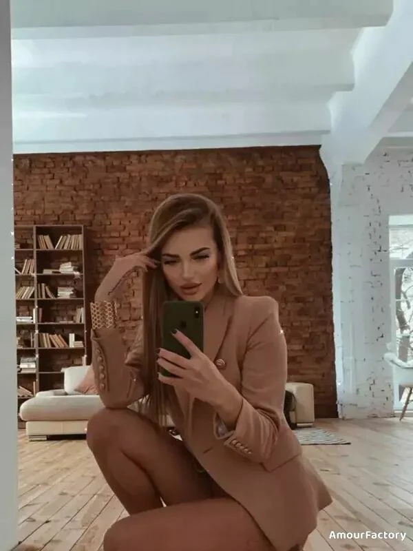 Vicktoria Profile image 4