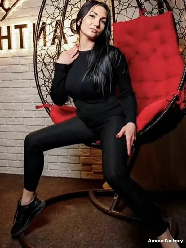 Valeria Profile image 3